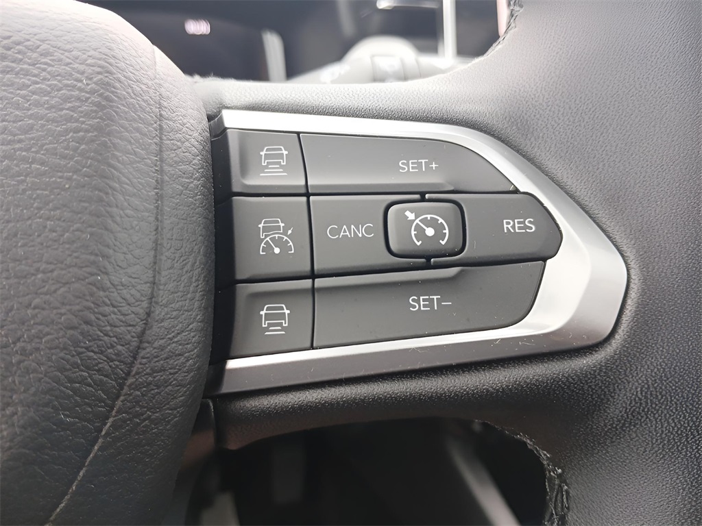 2024 Jeep Compass Limited photo 18