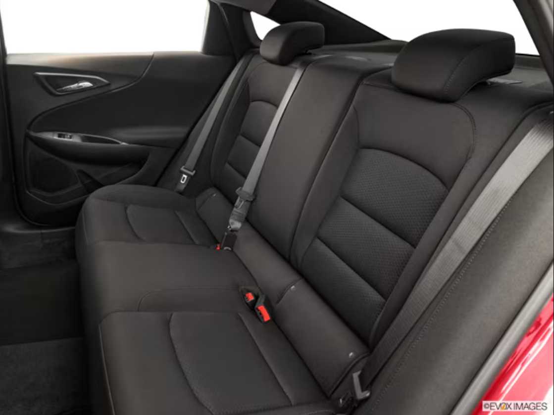 2024 Chevrolet Malibu 1LT photo 4
