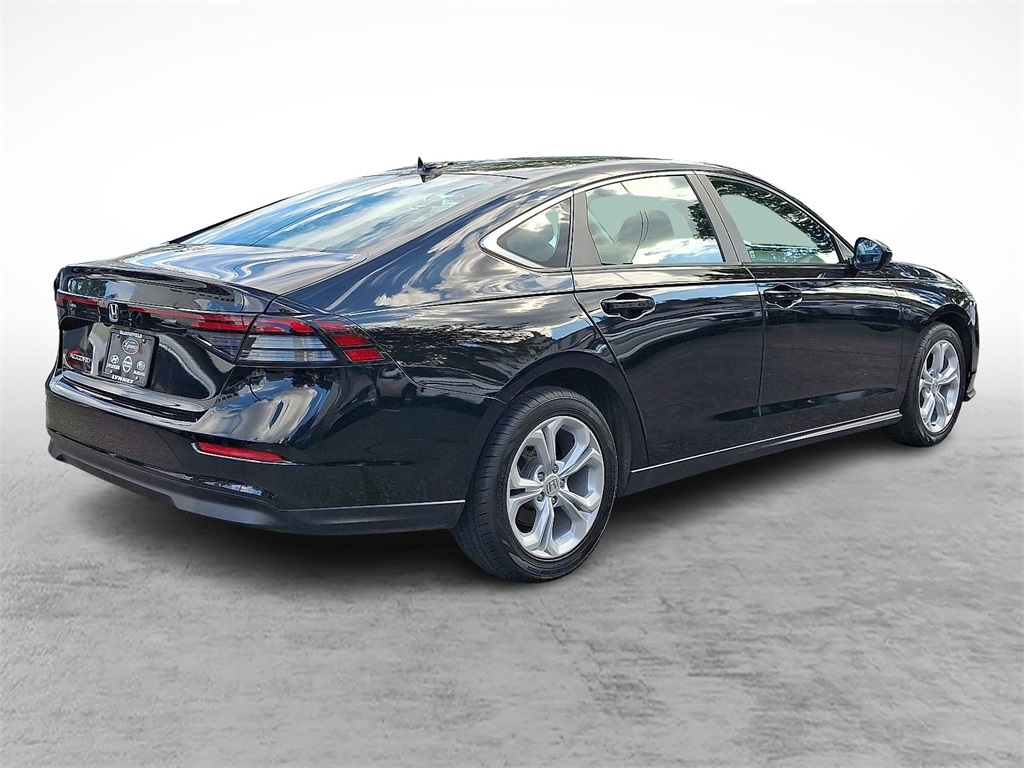2023 Honda Accord LX photo 10