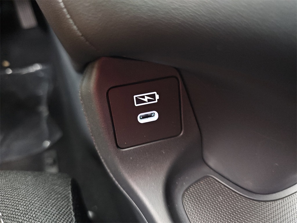 2026 Honda HR-V LX photo 29