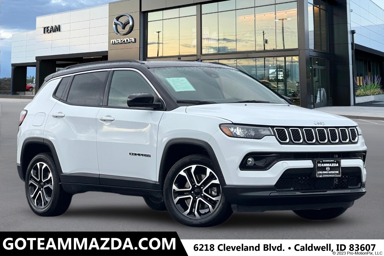 2023 Jeep Compass Limited's photo
