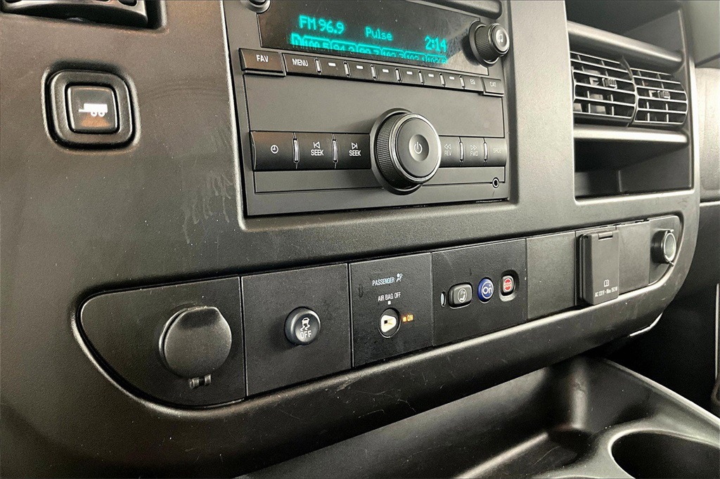 2023 Gmc Savana 2500 Cargo photo 21