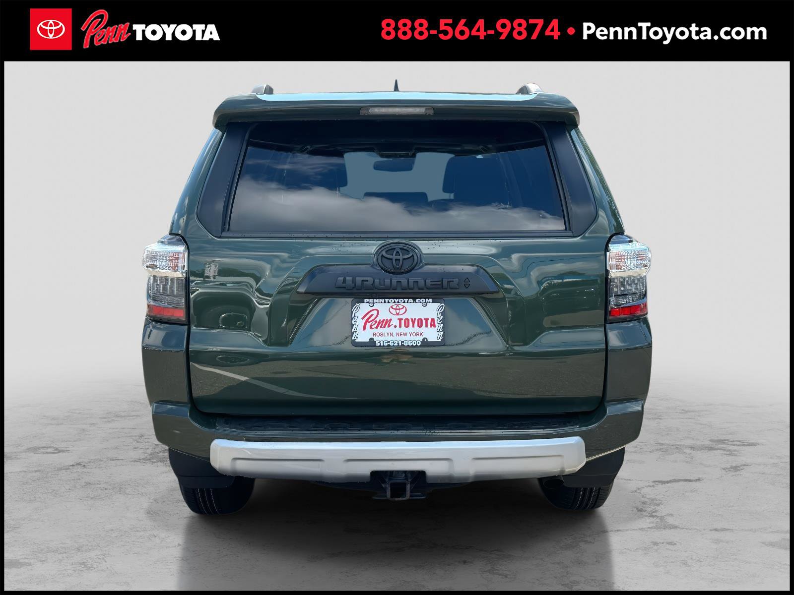 2022 Toyota 4Runner Premium photo 2