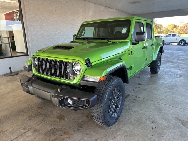 2026 Jeep Gladiator Sport S photo 2