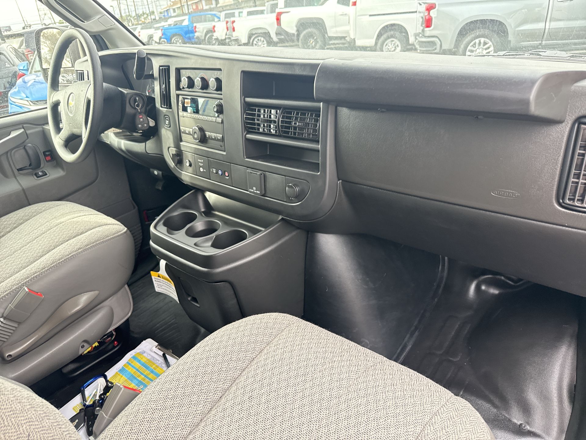 2024 Chevrolet Express Cargo 2500 photo 16