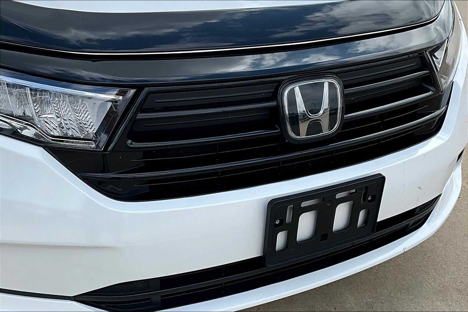 2024 Honda Odyssey Sport photo 27