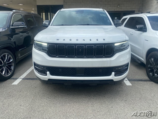 2024 Jeep Wagoneer Series II Carbide photo 2