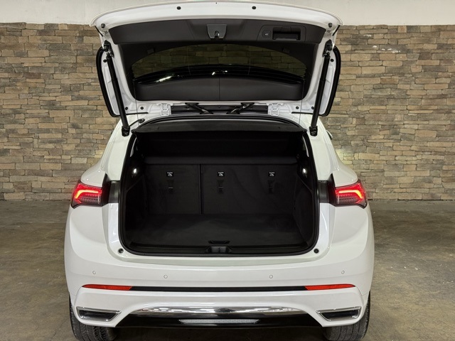 2025 Buick Envision Avenir photo 4