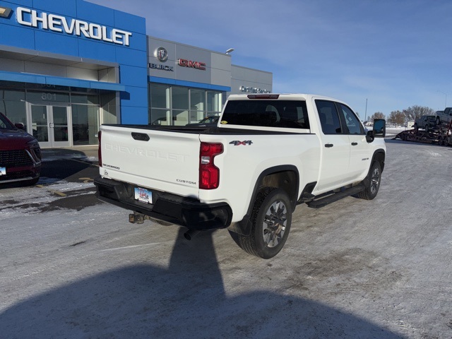Used 2021 Chevrolet Silverado 2500HD Custom with VIN 1GC4YME77MF104852 for sale in Luverne, Minnesota