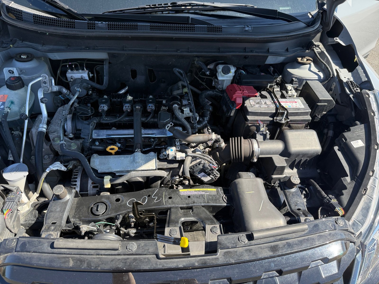 2023 Nissan Kicks SR photo 17