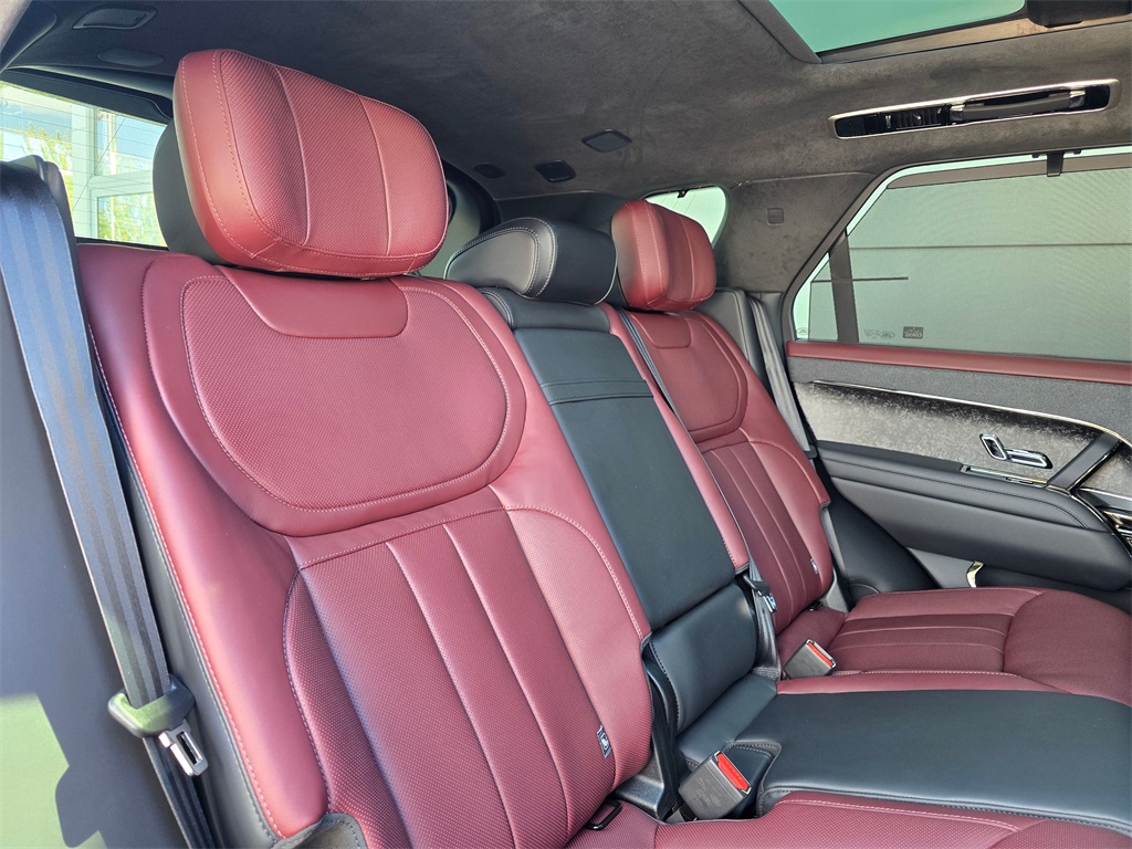 2025 Land Rover Range Rover Sport Autobiography PHEV photo 26