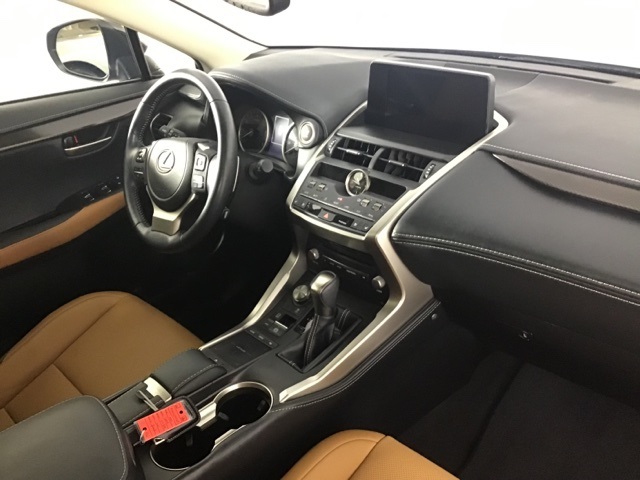 2021 Lexus NX 300 photo 22