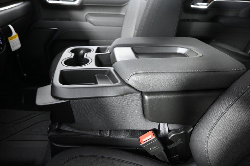 2025 Chevrolet Silverado 1500 LT photo 29