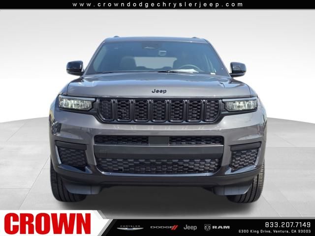 2025 Jeep Grand Cherokee Altitude X photo 2