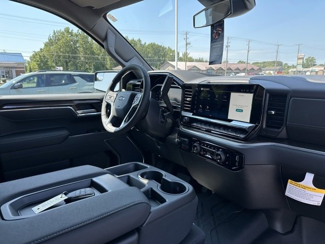 2025 Chevrolet Silverado 1500 RST photo 9