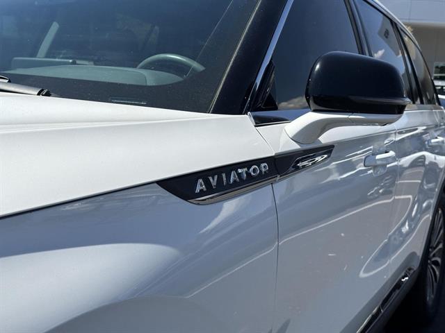 2020 Lincoln Aviator Reserve photo 5