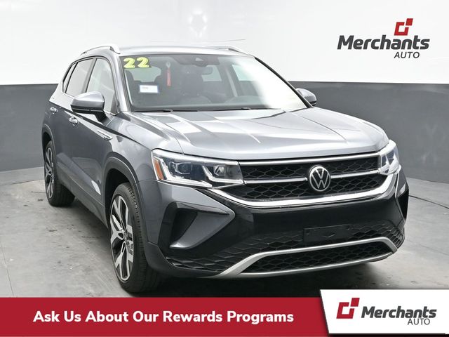 2022 Volkswagen Taos SEL's photo
