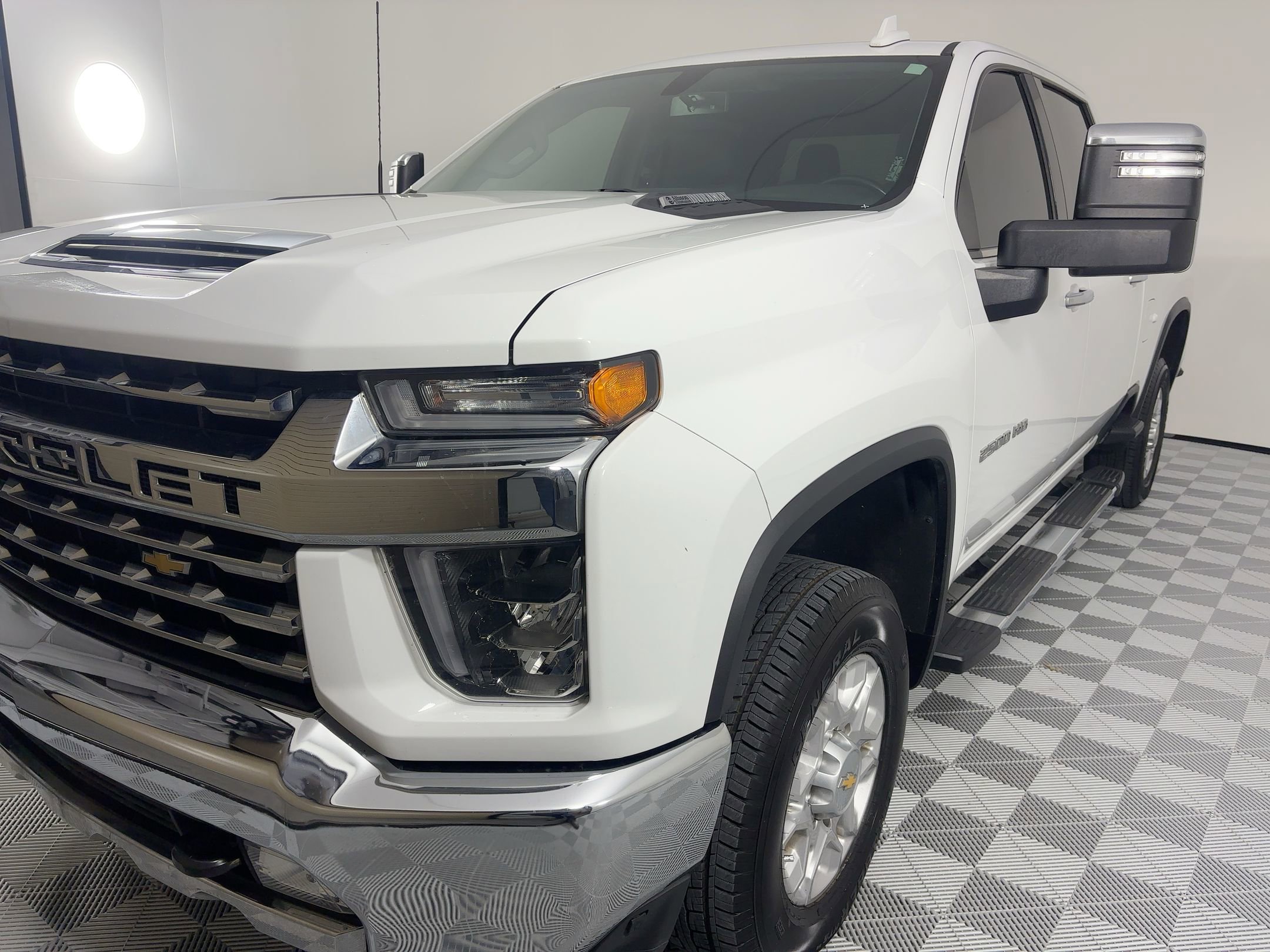 2023 Chevrolet Silverado 2500HD LTZ photo 18