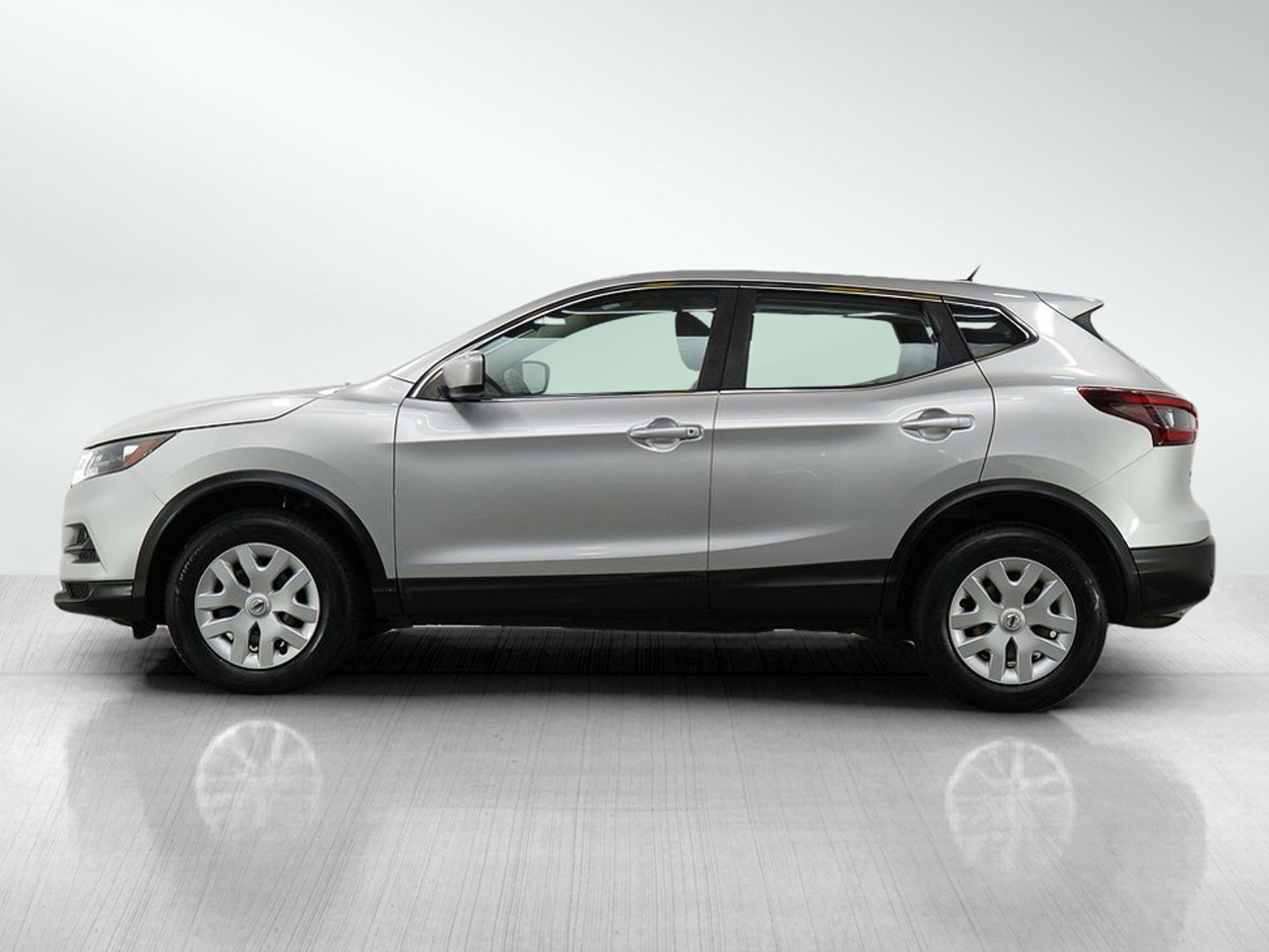 Used 2020 Nissan Rogue Sport S with VIN JN1BJ1CW2LW640212 for sale in South Saint Paul, Minnesota