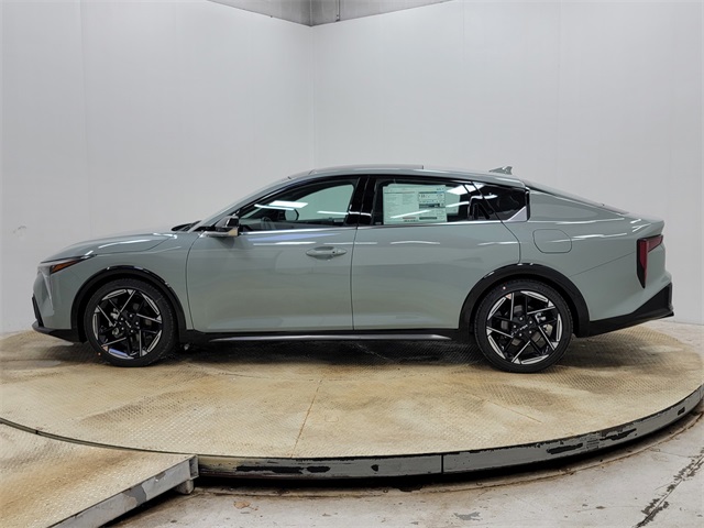 2025 Kia K4 GT-Line photo 7