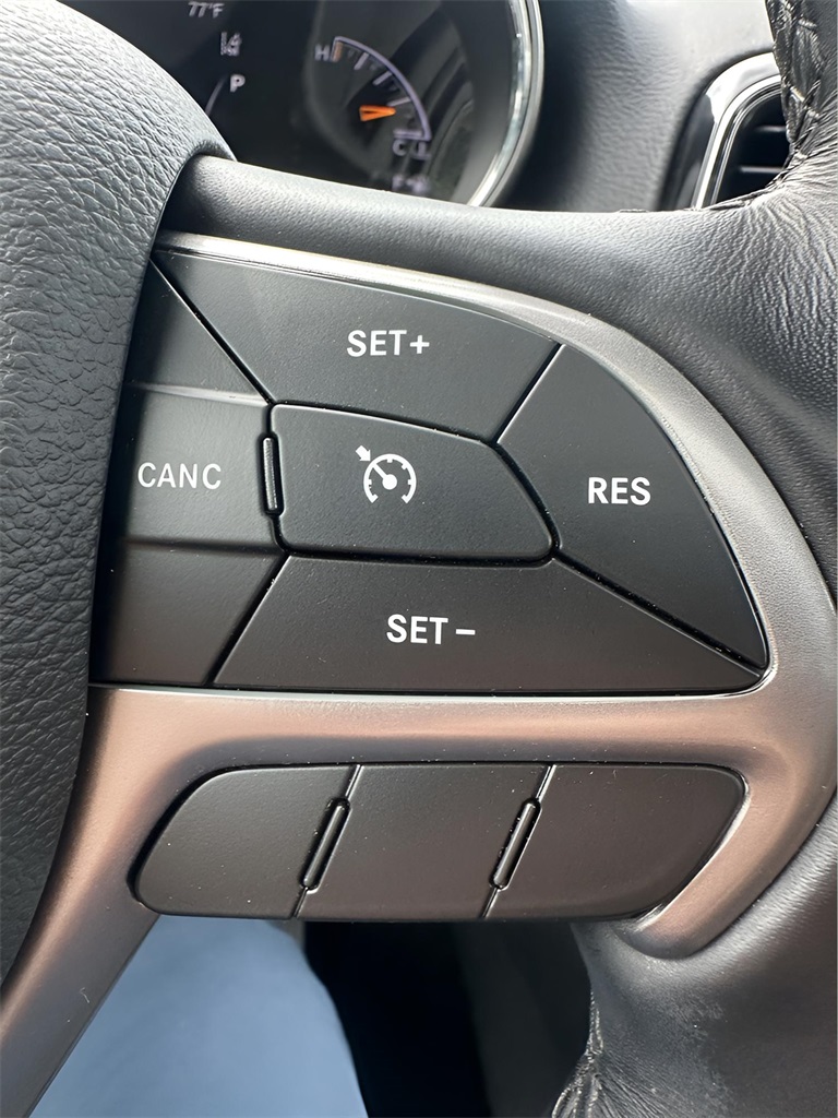 2021 Jeep Grand Cherokee Laredo X photo 16