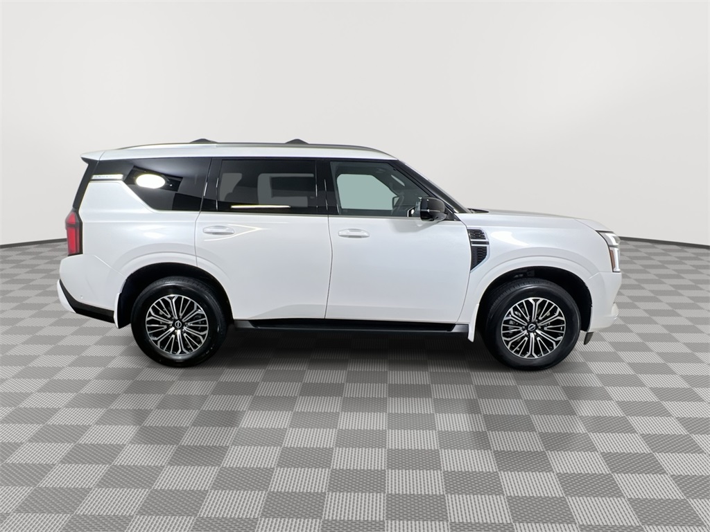 2025 Nissan Armada SL photo 9