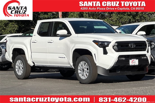 2025 Toyota Tacoma SR5's photo