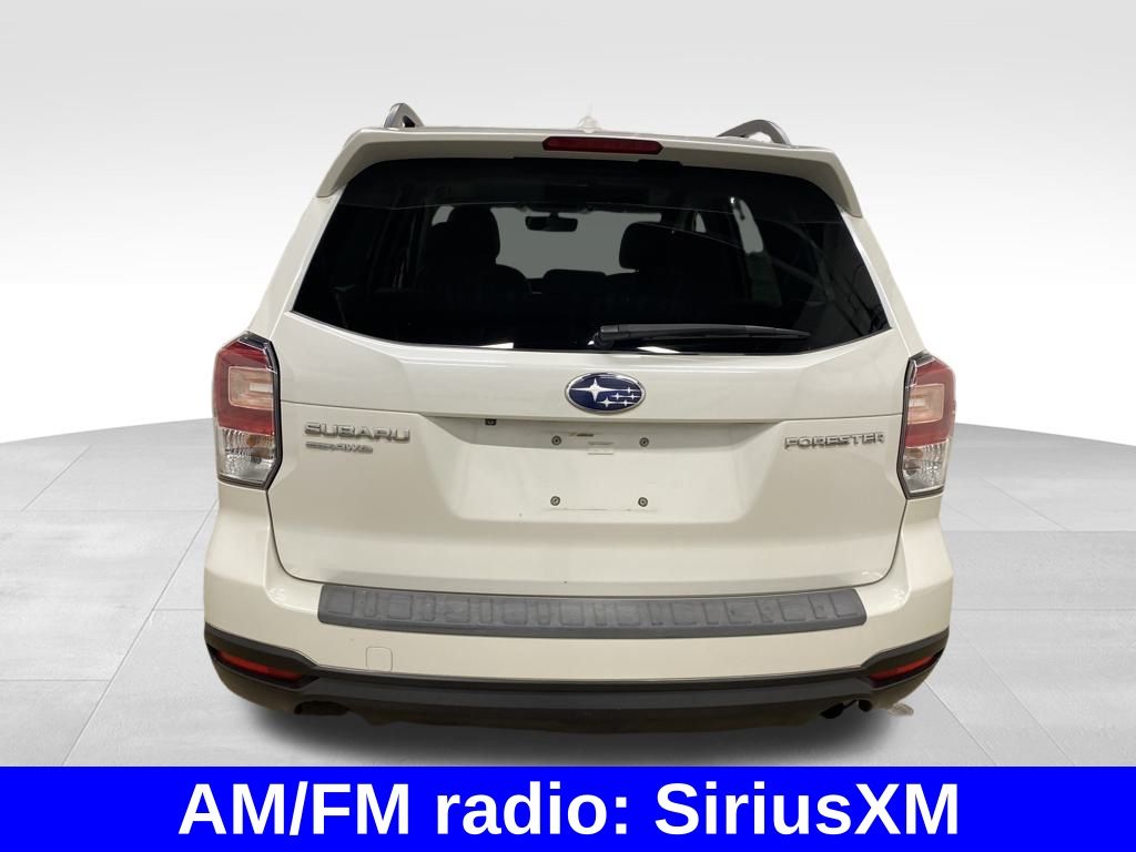 2018 Subaru Forester 2.5i Premium photo 4
