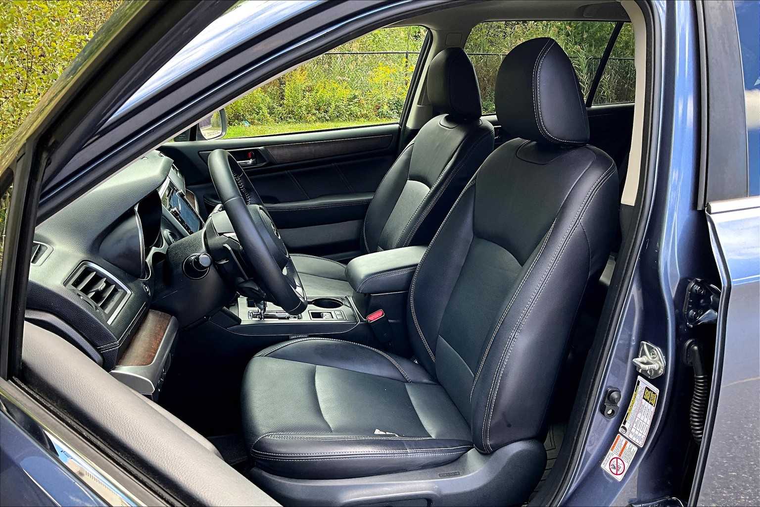 2018 Subaru Outback Limited photo 8