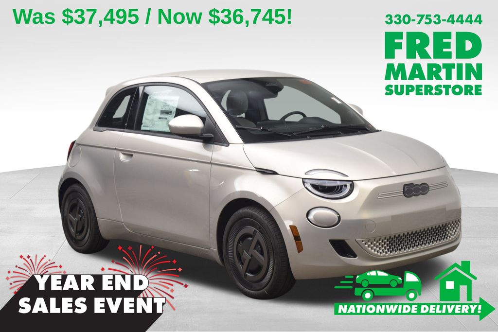 2025 FIAT 500e Base's photo