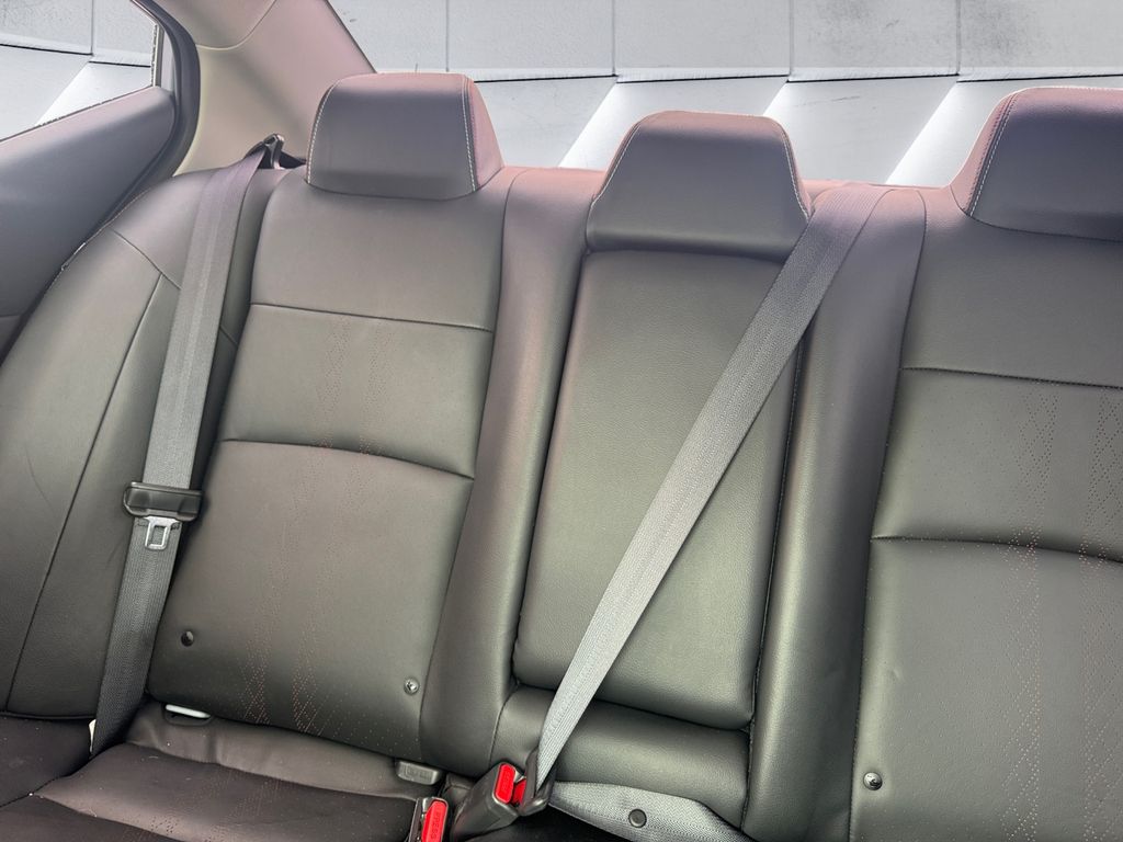 2023 Nissan Altima SR photo 17