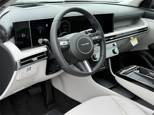 2025 Hyundai Tucson Limited photo 2