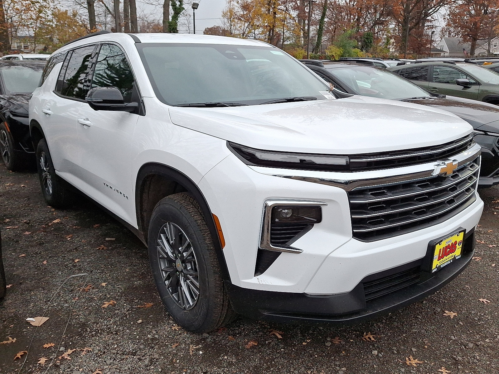 2026 Chevrolet Traverse photo 2