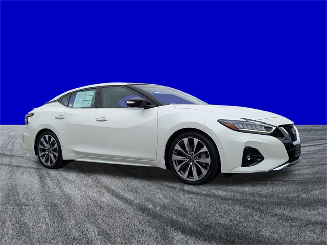 2023 Nissan Maxima Platinum photo 2