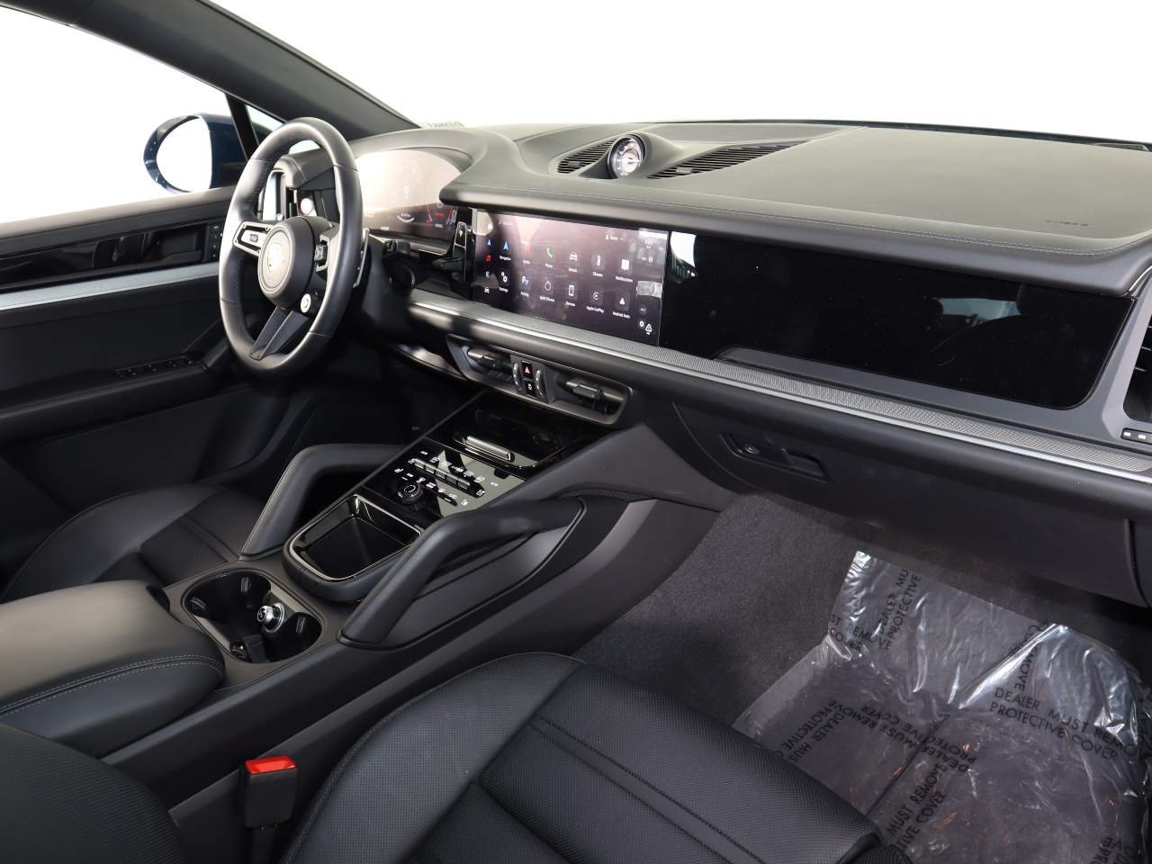 2024 Porsche Cayenne Coupe photo 19