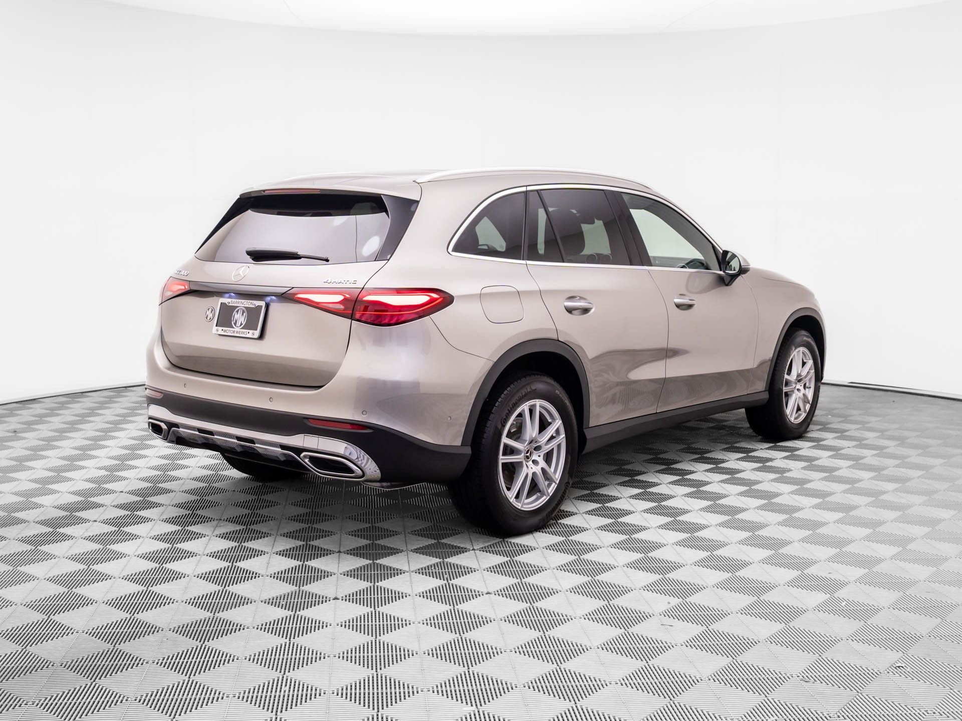 2023 Mercedes Benz GLC 300 4MATIC photo 6