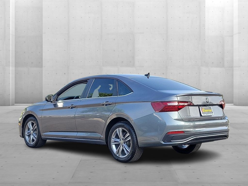 2024 Volkswagen Jetta 1.5T SE photo 2