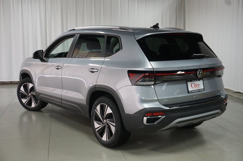2025 Volkswagen Taos SE photo 6
