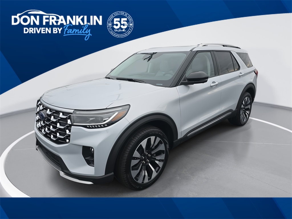 2026 Ford Explorer Platinum's photo