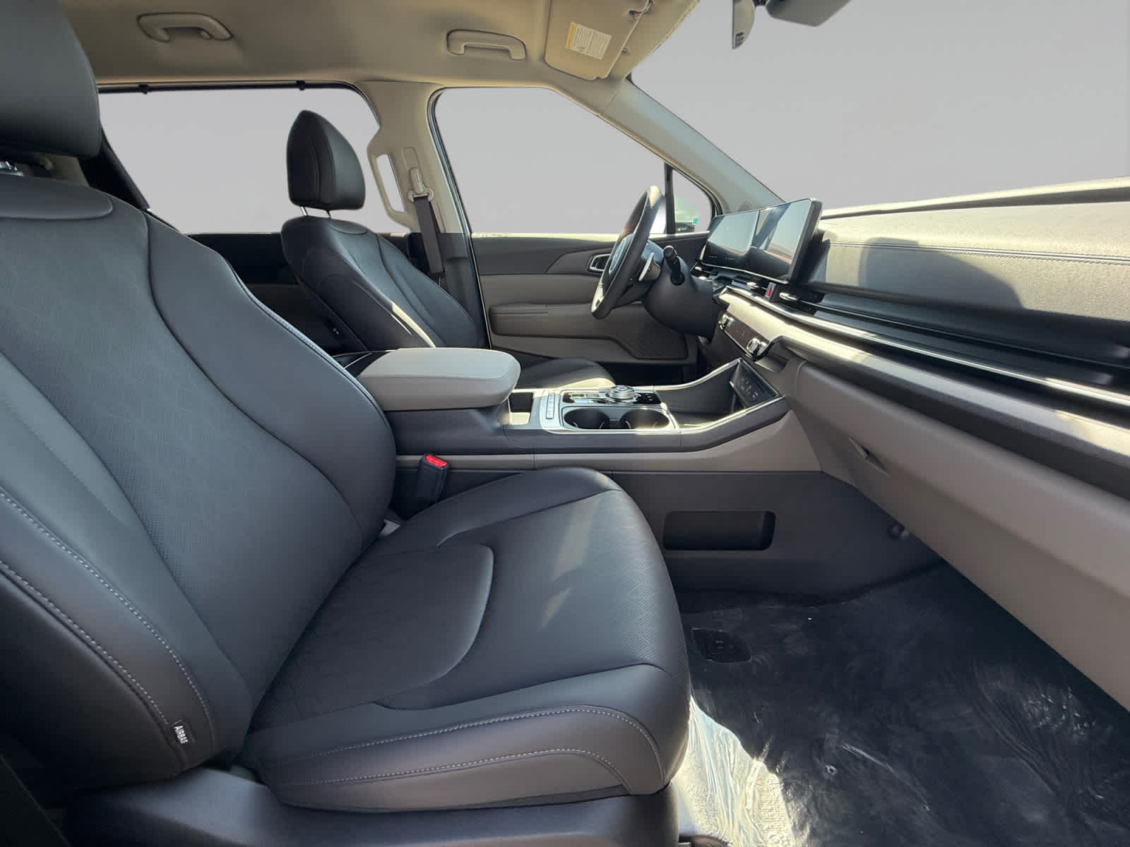 2026 Kia Carnival EX photo 14