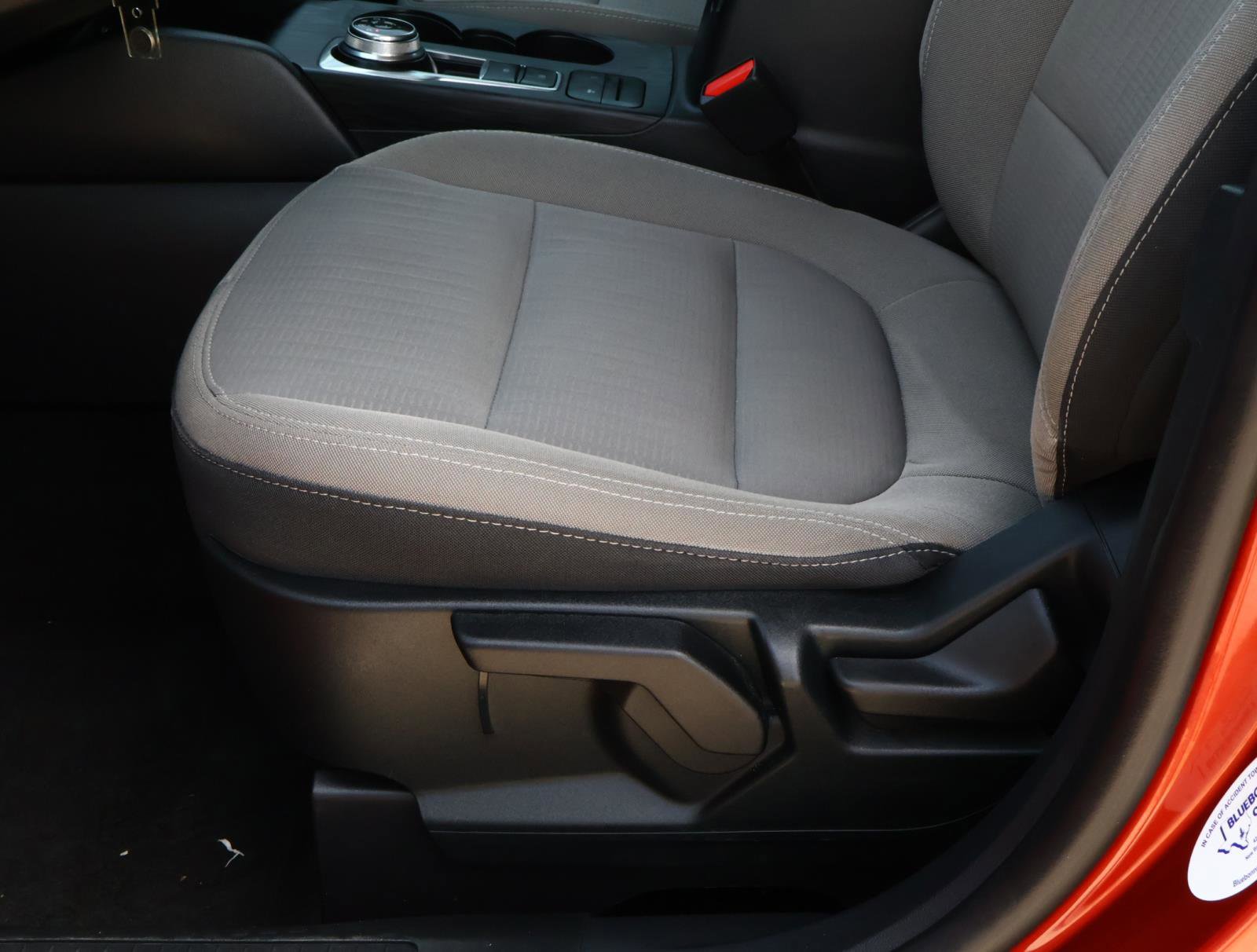 2020 Ford Escape S photo 13