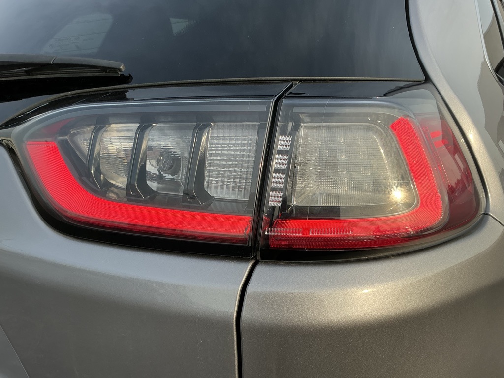 2019 Jeep Cherokee Latitude photo 13