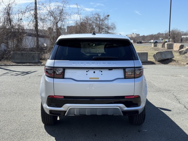2025 Land Rover Discovery Sport S photo 4