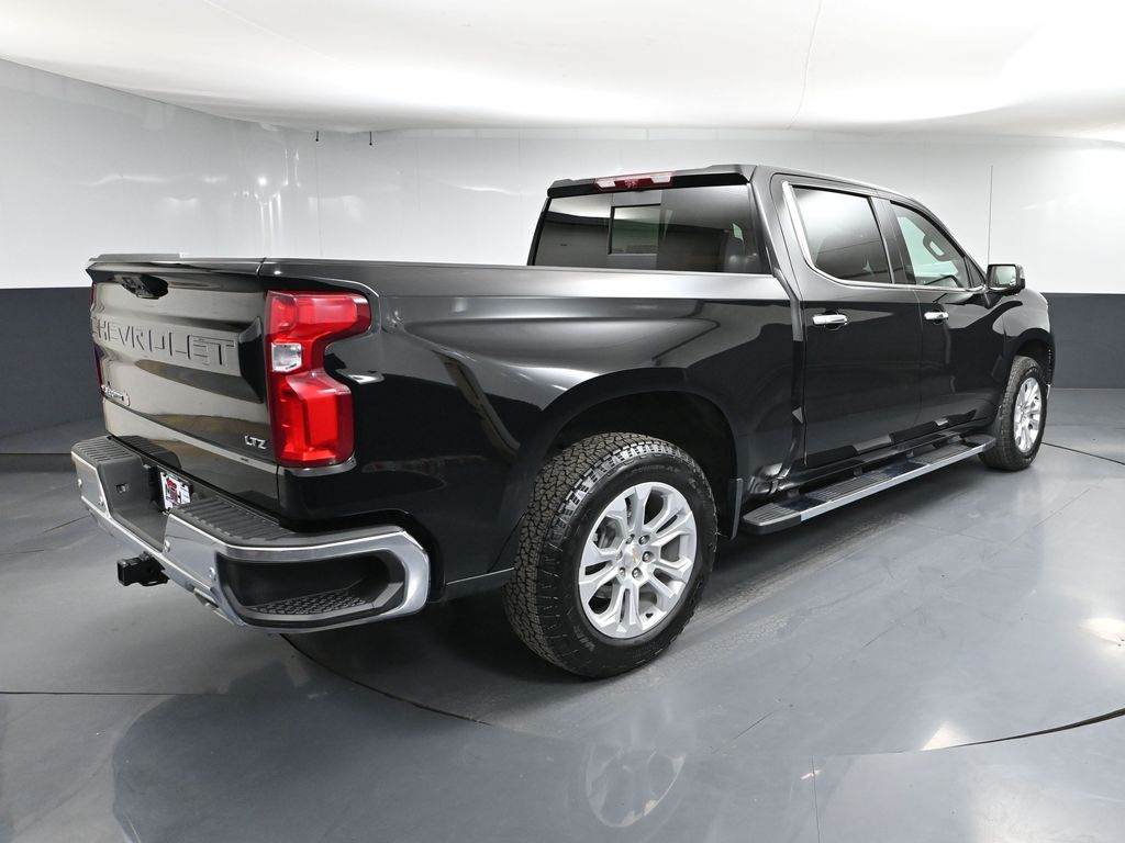 2024 Chevrolet Silverado 1500 LTZ photo 4