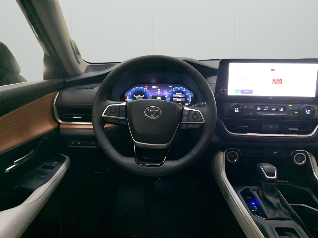 2025 Toyota Grand Highlander Limited photo 13
