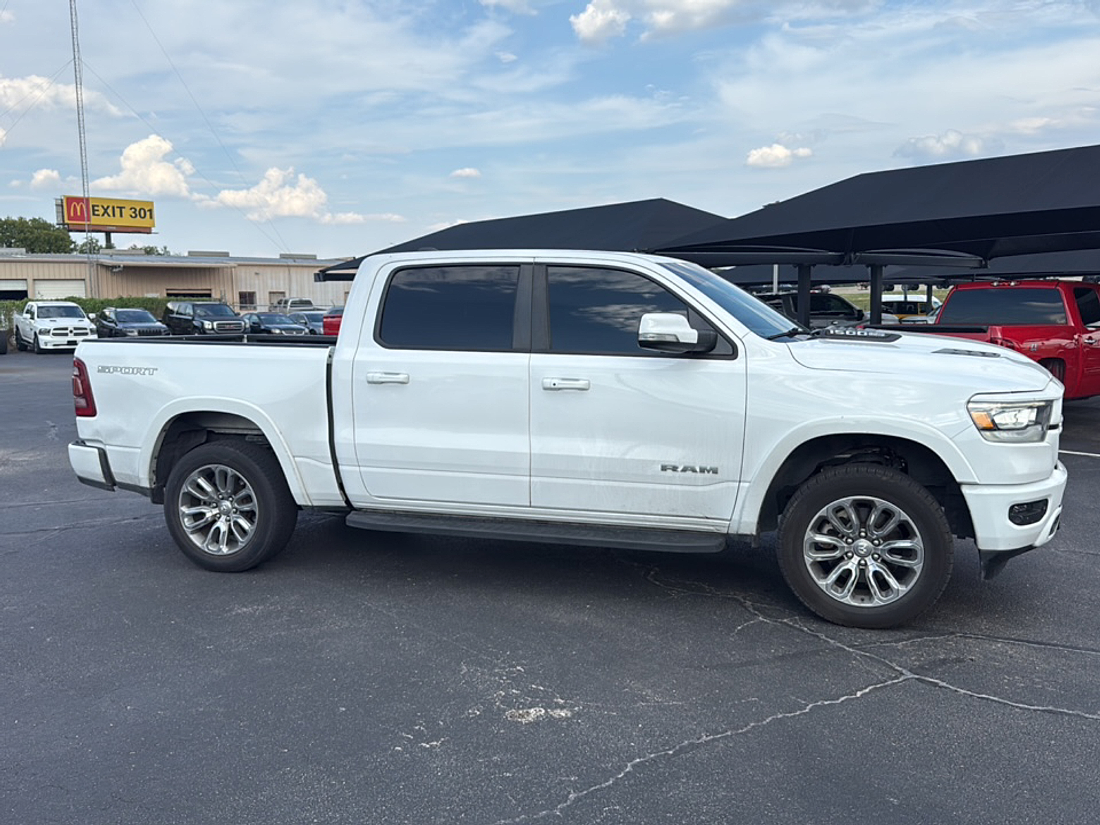 2021 Ram 1500 Laramie photo 3