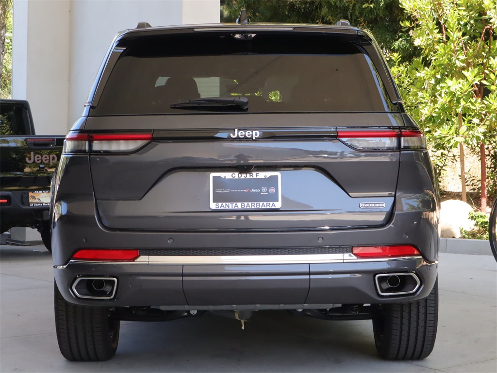 2023 Jeep Grand Cherokee Overland photo 3