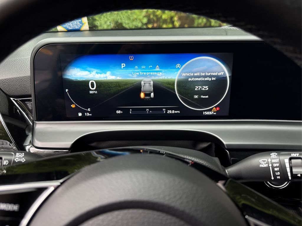 2024 Kia Seltos S photo 17