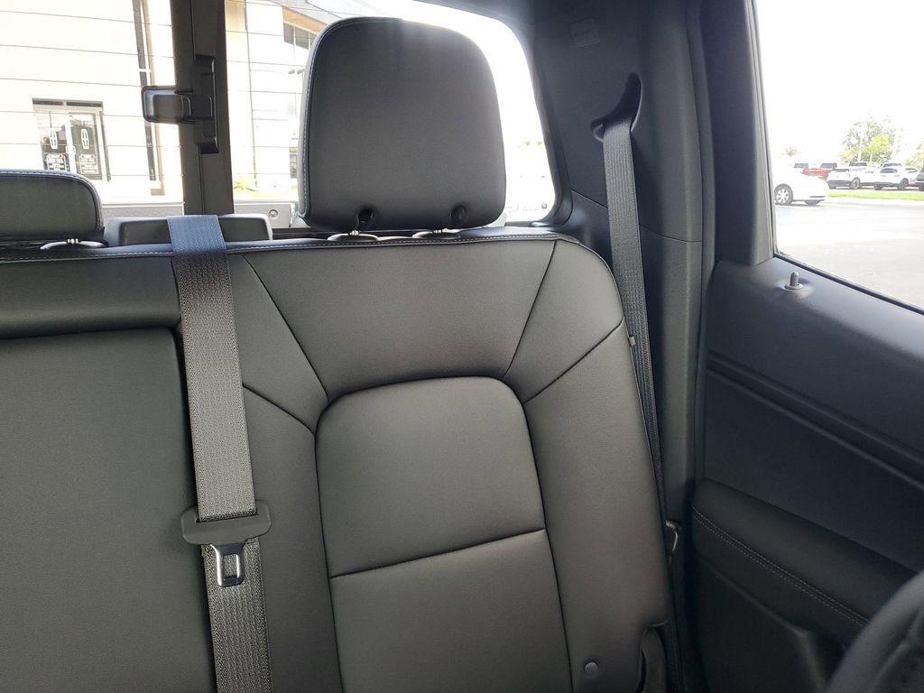 2025 Chevrolet Colorado Work Truck LT photo 14