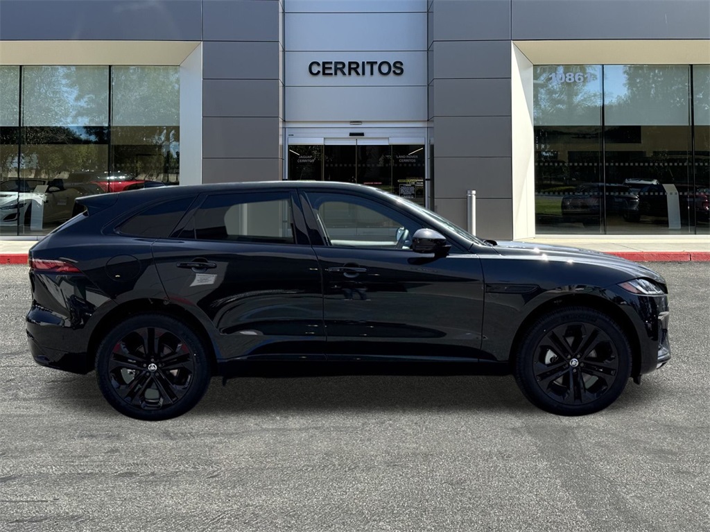 2025 Jaguar F-PACE P250 R-Dynamic S photo 4